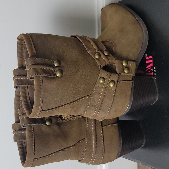 Brown Jusfab Everett boot size 7 - Picture 2 of 6